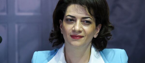 Пресс-конференция председателя попечительского совета благотворительных фондов Мой шаг и Город улыбок Анны Акопян (27 мая 2019). Еревaн Пресс-конференция председателя попечительского совета благотворительных фондов Мой шаг и Город улыбок Анны Акопян (27 мая 2019). Еревaн - Sputnik Արմենիա