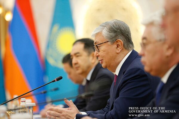 Փաշինյանը ծանոթացել է Ղազախստանի նոր նախագահի հետ. ի՞նչ են պայմանավորվել նրանք - Sputnik Արմենիա