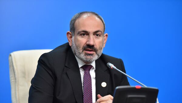 Премьер-министр Армении Никол Пашинян и председатель ЕЭК Тигран Саркисян выступили с заявлением для прессы (29 мая 2019). Нур-Султан - Sputnik Արմենիա