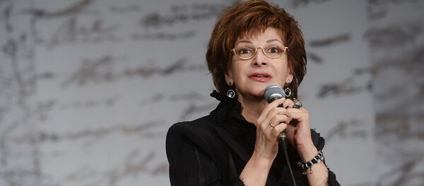 Народная артистка России Роксана Бабаян выступает на творческом вечере сценариста и актера Сергея Плотова (14 апреля 2014). Москвa Народная артистка России Роксана Бабаян выступает на творческом вечере сценариста и актера Сергея Плотова (14 апреля 2014). Москвa - Sputnik Արմենիա