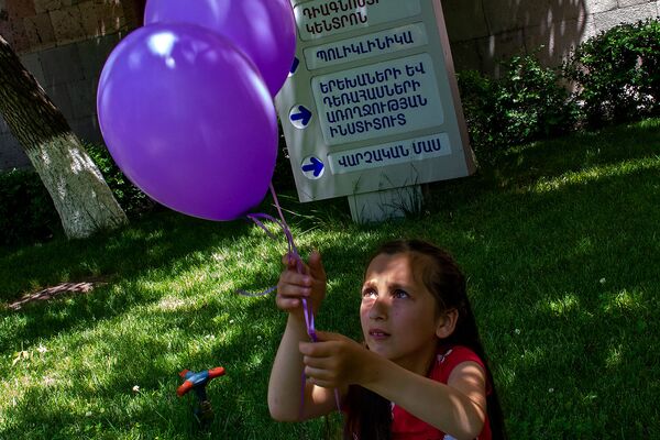 Հայկն ու Կարինէն կը պատմեն իրենց գաղտնիքները. լուսնոտութիւնը դժոխքի պատմութիւն չէ - Sputnik Արմենիա