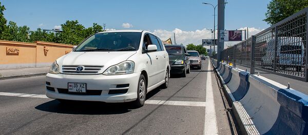 Автомобиль на смарт-перекрестке - Sputnik Армения