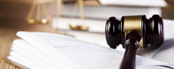 Молоток судьи, архивное фото - Sputnik Армения