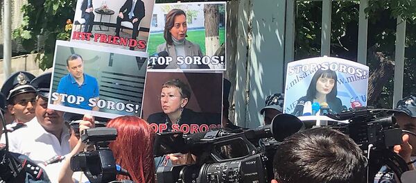 Акция протеста против деятельности фонда Сороса в Армении (31 мая 2019). Еревaн Акция протеста против деятельности фонда Сороса в Армении (31 мая 2019). Еревaн - Sputnik Արմենիա