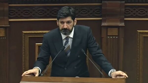 Речь адвоката Ваге Григоряна в Парламенте (23 октября 2018). Еревaн - Sputnik Արմենիա