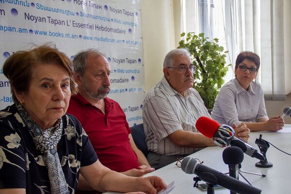 Абсурд по-еревански: Таманяну не нашлось места в городе его жизни — внуки просят помочь Абсурд по-еревански: Таманяну не нашлось места в городе его жизни — внуки просят помочь - Sputnik Армения