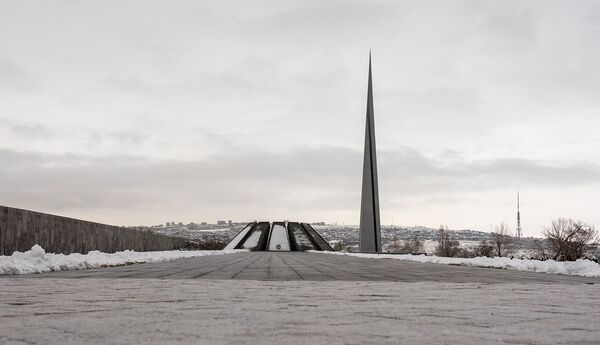 Цицернакаберд. Мемориал жертвам Геноцида армян Цицернакаберд. Мемориал жертвам Геноцида армян - Sputnik Армения