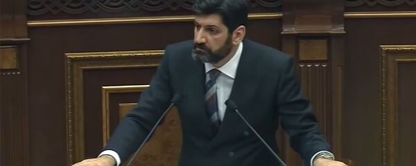 Речь адвоката Ваге Григоряна в Парламенте (23 октября 2018). Еревaн - Sputnik Արմենիա