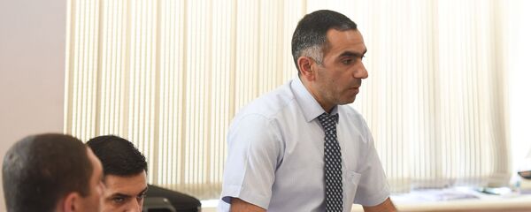 Прокурор Ваге Долмазян на судебном заседании по делу генерала Манвела Григоряна и его супруги Назик Амирян (4 июня 2019). Еревaн Прокурор Ваге Долмазян на судебном заседании по делу генерала Манвела Григоряна и его супруги Назик Амирян (4 июня 2019). Еревaн - Sputnik Արմենիա