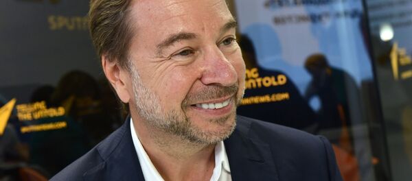 Директор компании Chaarat Gold Holding Limited Артём Волынец во время интервью МИА Россия сегодня (6 июня 2019). Санкт-Петербург - Sputnik Армения