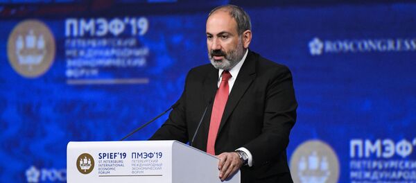 Выступление премьер-министра Армении Никола Пашиняна на пленарном заседании ПМЭФ-2019 (7 июня 2019). Санкт-Петербург Выступление премьер-министра Армении Никола Пашиняна на пленарном заседании ПМЭФ-2019 (7 июня 2019). Санкт-Петербург - Sputnik Արմենիա