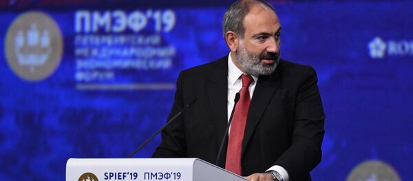 Выступление премьер-министра Армении Никола Пашиняна на пленарном заседании ПМЭФ-2019 (7 июня 2019). Санкт-Петербург Выступление премьер-министра Армении Никола Пашиняна на пленарном заседании ПМЭФ-2019 (7 июня 2019). Санкт-Петербург - Sputnik Արմենիա