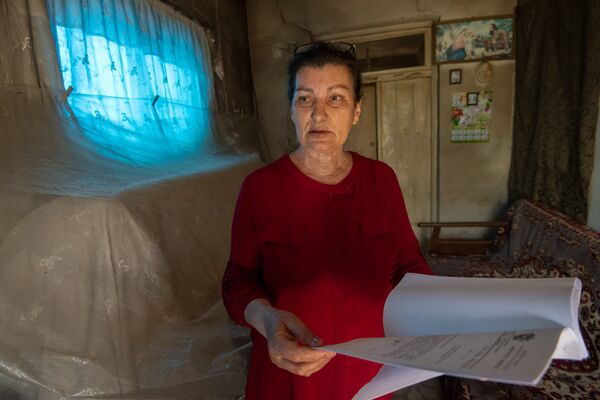 От дома — только трещины: женщине в Армении не помог и сертификат на покупку жилья - Sputnik Армения