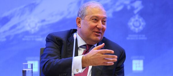 Президент Армен Саркисян на пресс-конференции форума Armenian Summit of Minds (8 июня 2019). Дилижан Президент Армен Саркисян на пресс-конференции форума Armenian Summit of Minds (8 июня 2019). Дилижан - Sputnik Армения