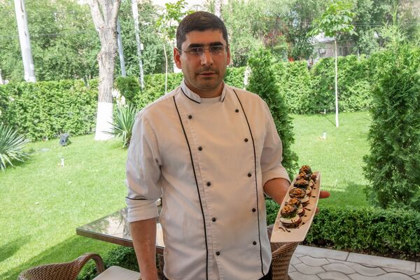 Вкусная Армения: этот легкий салат – просто летняя бомба Вкусная Армения: этот легкий салат – просто летняя бомба - Sputnik Армения