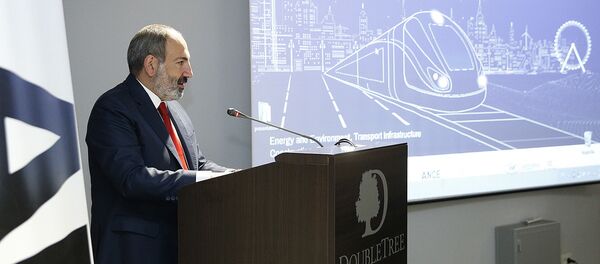 Никол Пашинян на открытии армяно-итальянского бизнес-форума в Ереване. 10 июня 2019, Ереван - Sputnik Արմենիա