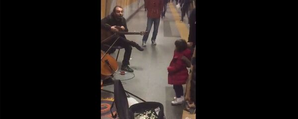 Маленькая танцовщица Маленькая танцовщица - Sputnik Արմենիա