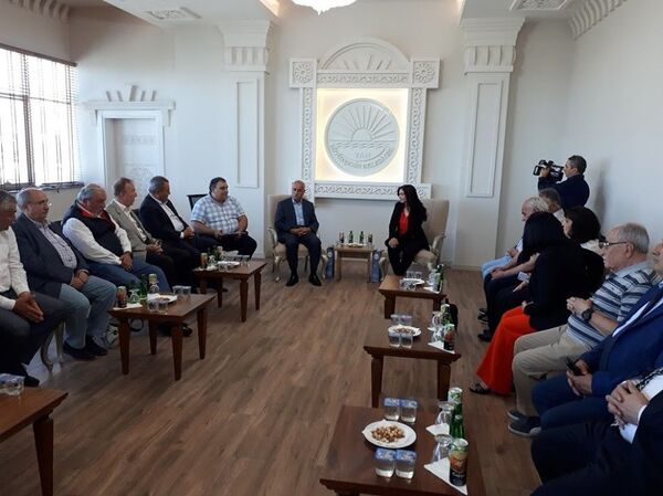 Պատմական չվերթ` Երևանից Վան. Հայաստանի 1–ին և վերջին մայրաքաղաքներին 35 րոպե է բաժանում Պատմական չվերթ` Երևանից Վան. Հայաստանի 1–ին և վերջին մայրաքաղաքներին 35 րոպե է բաժանում - Sputnik Արմենիա