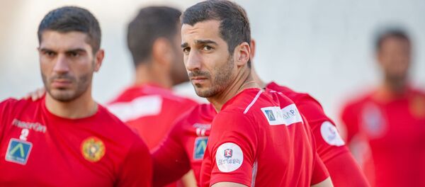 Тренировка футболистов сборной Армении в преддверии матча отборочного тура Евро-2020 против сборной Греции (10 июня 2019). Афины Тренировка футболистов сборной Армении в преддверии матча отборочного тура Евро-2020 против сборной Греции (10 июня 2019). Афины - Sputnik Армения