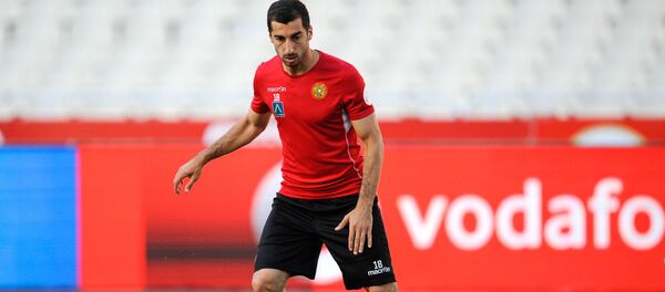 Тренировка футболистов сборной Армении в преддверии матча отборочного тура Евро-2020 против сборной Греции (10 июня 2019). Афины Тренировка футболистов сборной Армении в преддверии матча отборочного тура Евро-2020 против сборной Греции (10 июня 2019). Афины - Sputnik Армения