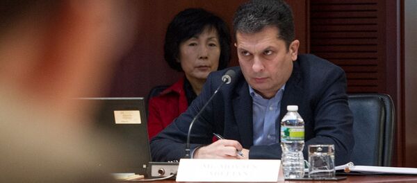 Мовсес Абелян на выездном заседании с генсекретарем и старшими сотрудниками секретариата ООН (23 апреля 2013). Нью-Йорк Мовсес Абелян на выездном заседании с генсекретарем и старшими сотрудниками секретариата ООН (23 апреля 2013). Нью-Йорк - Sputnik Արմենիա