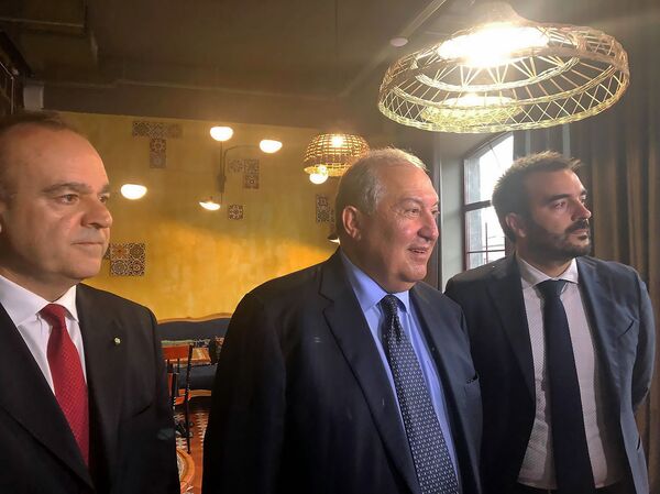 Ինչո՞ւ գյումրեցին չընդունեց Արմեն Սարգսյանի՝ նախագահ դառնալու առաջարկը  - Sputnik Արմենիա