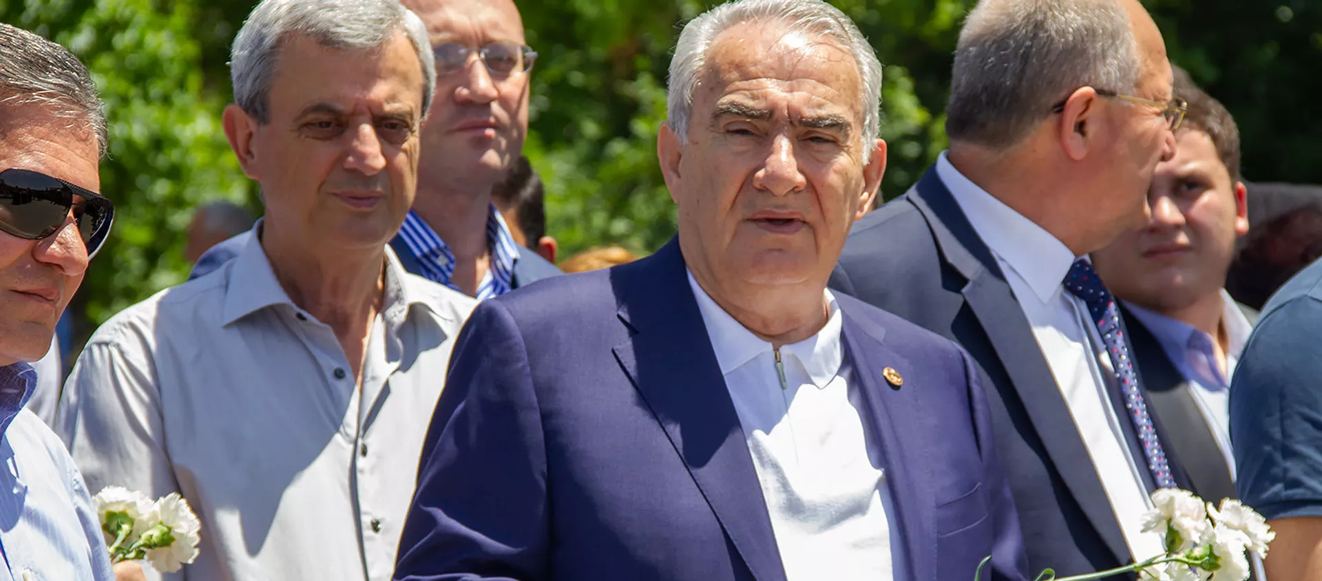 Галуст Саакян посетил могилу покойного премьер-министра Андраника Маркаряна (12 июня 2019). Еревaн - Sputnik Армения, 1920, 01.06.2020