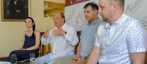 Пресс-конференция худрука и актеров Приморского краевого академического театра в театре им. Станиславского (12 июня 2019). Еревaн Пресс-конференция худрука и актеров Приморского краевого академического театра в театре им. Станиславского (12 июня 2019). Еревaн - Sputnik Արմենիա