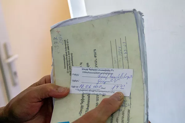 Очередей меньше не стало, но уверяют, что станет: революция в поликлиниках Армении Очередей меньше не стало, но уверяют, что станет: революция в поликлиниках Армении - Sputnik Армения