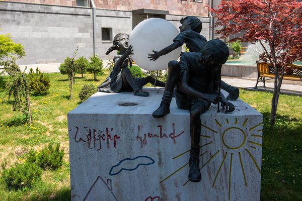 Излечиваемость от лейкемии в Армении выросла с 3% до 70% - главный гематолог - Sputnik Армения