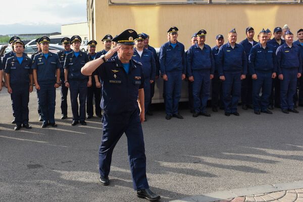 Отношения с Арменией скреплены боевым братством – посол вручил награду командиру авиабазы - Sputnik Армения