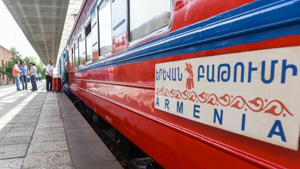 Первый рейс поезда Армения из Еревана в Батуми в 2019-ом году. - Sputnik Армения