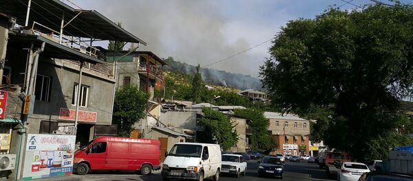 Пожар в квартале Сари Таг Пожар в квартале Сари Таг - Sputnik Արմենիա