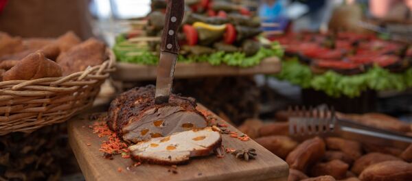 Павильон национальной еды на фестивале еды Утест Фест в Ереване Павильон национальной еды на фестивале еды Утест Фест в Ереване - Sputnik Արմենիա