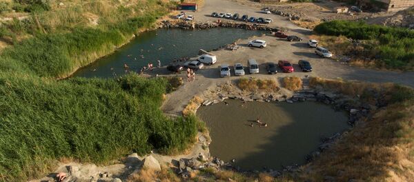 Мертвое озеро в Ереване Мертвое озеро в Ереване - Sputnik Արմենիա