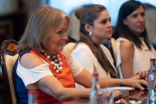 Число 13 их не пугает: зачем бизнесвумен из Аргентины приехали в Армению - Sputnik Армения