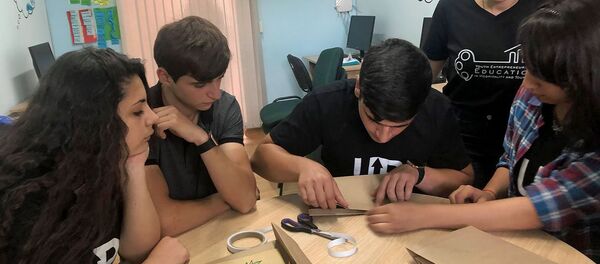 Юные гюмрийцы представили свое решение экологического вопроса области Юные гюмрийцы представили свое решение экологического вопроса области - Sputnik Արմենիա