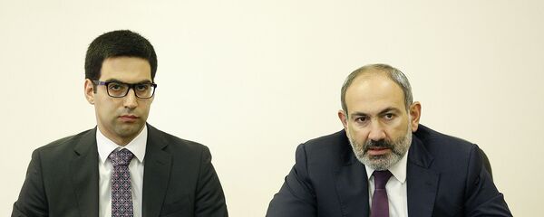 Никол Пашинян преставляет Рустама Бадасяна - Sputnik Արմենիա