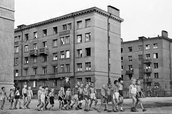 Дети на улицах Москвы, 23 июня 1941 год. - Sputnik Армения