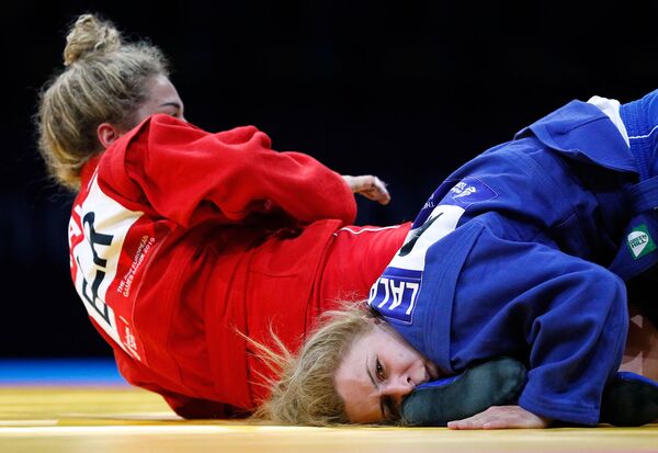 Мне было очень тяжело: армянский самбист завоевал серебро на Европейских играх - фото - Sputnik Армения