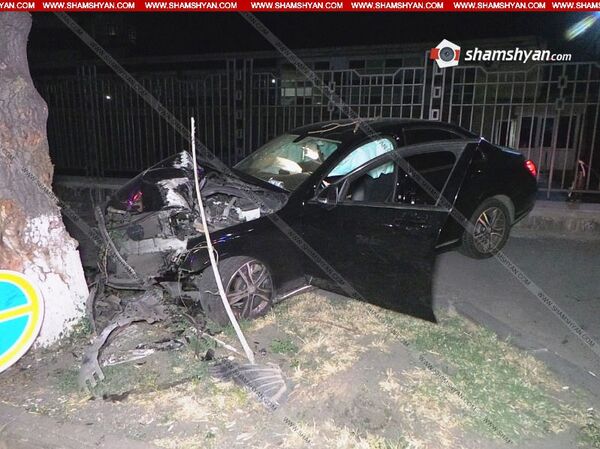 В Ереване 28-летний водитель устроил настоящую киноаварию и отказался от медпомощи - Sputnik Армения