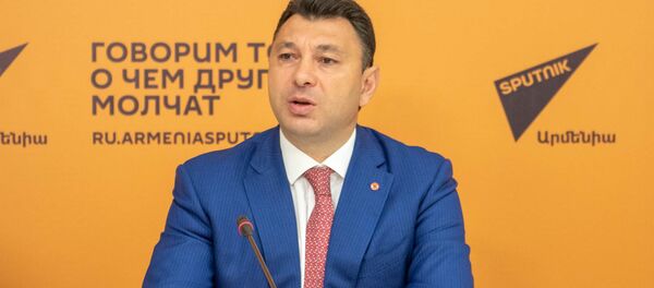 Пресс-конференция Эдуарда Шармазанова (24 июня 2019). Еревaн - Sputnik Армения