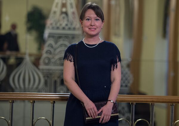 Заведующая протокольным отделом Оксана Пекушева Заведующая протокольным отделом Оксана Пекушева - Sputnik Армения