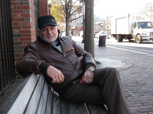 Музыкант Мартин Агаронян Музыкант Мартин Агаронян - Sputnik Армения