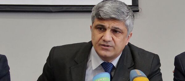 Эдуард Ерицян на второй международной модель-конференции ОДКБ (5 февраля 2016). Цахкадзор Эдуард Ерицян на второй международной модель-конференции ОДКБ (5 февраля 2016). Цахкадзор - Sputnik Армения