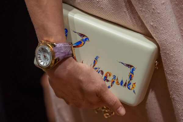 Именная сумочка жены Пашиняна и не только этника - армянские дизайнеры заявляют о себе - Sputnik Армения