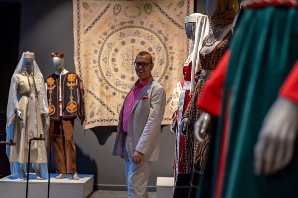 Именная сумочка жены Пашиняна и не только этника - армянские дизайнеры заявляют о себе - Sputnik Армения