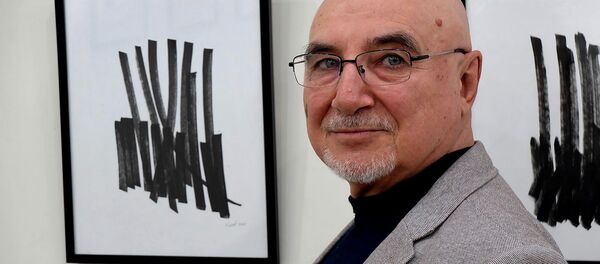 Геворг-Джордж Кассабиан у своей работы Венеция Геворг-Джордж Кассабиан у своей работы Венеция - Sputnik Արմենիա