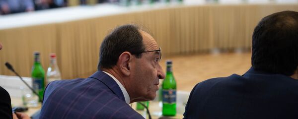 Шаварш Кочарян на десятом заседании межправительственной армяно-грузинской экономической комиссии (27 июня 2019). Еревaн - Sputnik Արմենիա