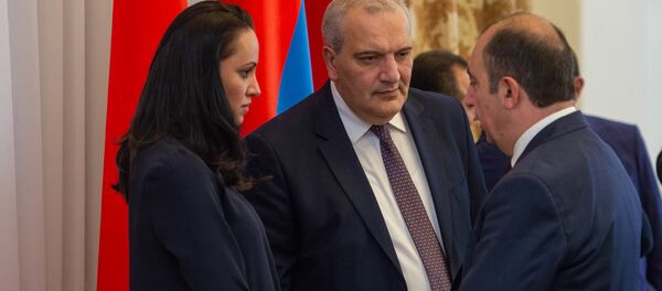 Чрезвычайный и Полномочный посол Армении в Грузии Рубен Садоян перед началом десятого заседания межправительственной армяно-грузинской экономической комиссии (27 июня 2019). Еревaн - Sputnik Արմենիա